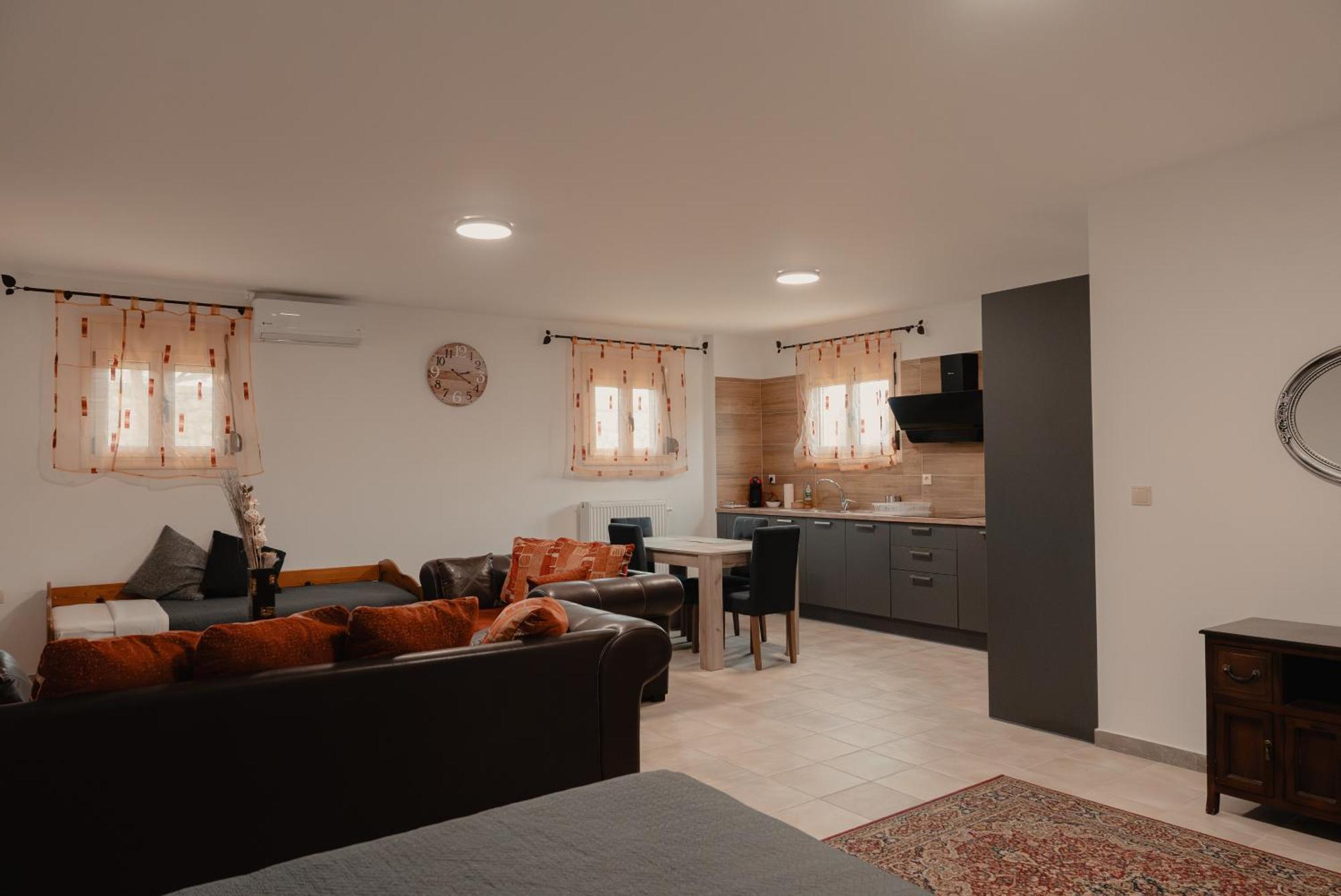 Saint Nektarios ηouse Apartment *